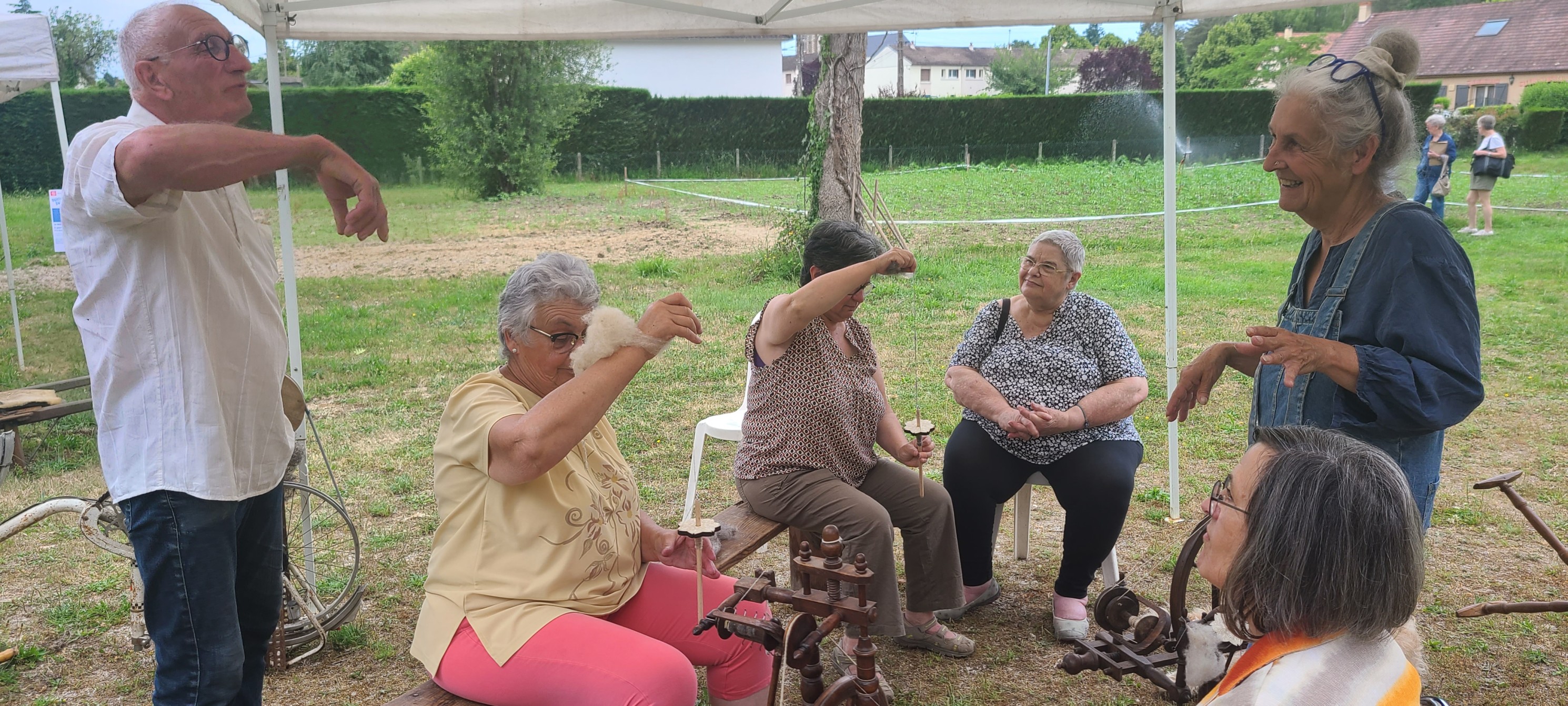 Les apprentis tisserands